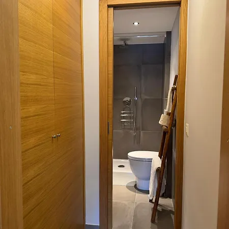 & - Alpine Escape * Κρανς Μοντάνα