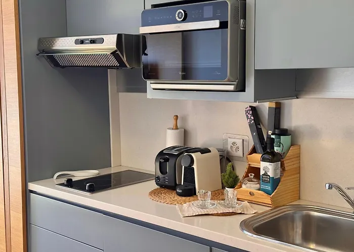 & - Alpine Escape Κρανς Μοντάνα